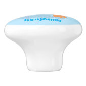 Cute happy emperor pinguin chick cartoon keramische knop (Zijkant)