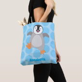Cute happy emperor pinguin chick cartoon tote bag (Dichtbij)