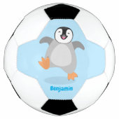 Cute happy emperor pinguin chick cartoon voetbal (Voorkant)