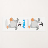 Cute happy emperor pinguin chick cartoon yogamat (Voorkant (horizontaal))