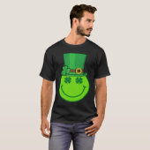 Cute Happy Face Leprechaun  St Patricks Day Irish  T-shirt (Voorkant volledig)