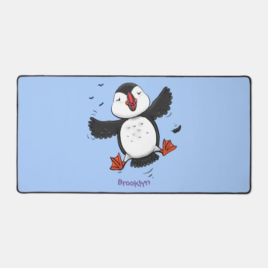 Cute happy fly puffin blue cartoon illustratie bureaumat (Voorkant)