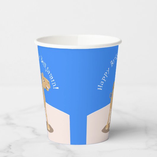 Cute happy glimlach camel cartoon illustratie papieren bekers (Links)