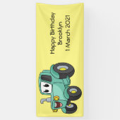 Cute happy green tractor cartoon spandoek (Verticaal)
