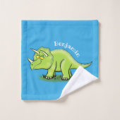 Cute happy green triceratops dinosaur cartoon bad handdoek (Wasdoekje)