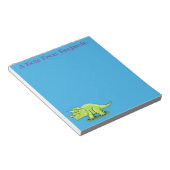 Cute happy green triceratops dinosaur cartoon notitieblok (Schuin)