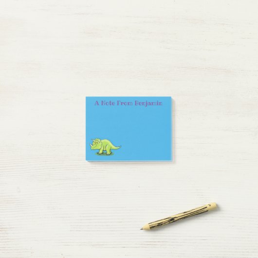 Cute happy green triceratops dinosaur cartoon post-it® notes (Op bureau)