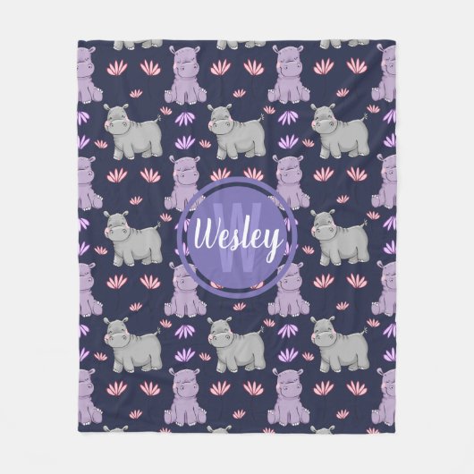 Cute Happy Hippos en Flowers Monogram Fleece Deken (Voorkant)