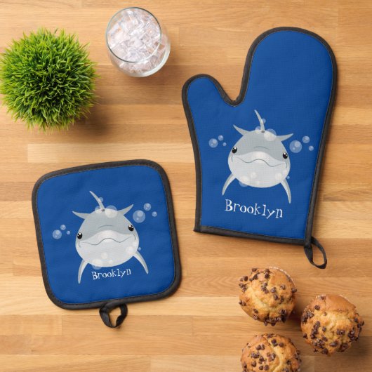 Cute happy kawaii dolphin cartoon ovenwant & pannenlap set (Top down)