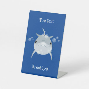 Cute happy kawaii dolphin cartoon reclamebord met voetstuk
