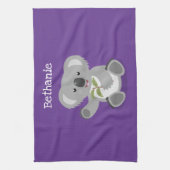 Cute happy koala waving cartoon illustratie theedoek (Verticaal)