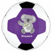 Cute happy koala waving cartoon illustratie voetbal (Voorkant)