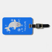 Cute happy narwhal bubbles cartoon illustratie bagagelabel (Voorkant horizontaal)