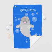 Cute happy narwhal bubbles cartoon illustratie golfhanddoek (Insitu)