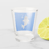 Cute happy narwhal bubbles cartoon illustratie shot glas (Achterkant)