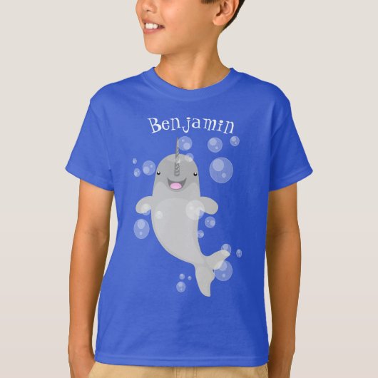 Cute happy narwhal bubbles cartoon illustratie t-shirt (Voorkant)