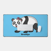 Cute happy panda beer met cartoon bureaumat (Keyboard & Muis)