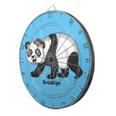 Cute happy panda beer met cartoon dartbord (Voorkant Rechts)