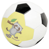 Cute happy raccoon baby illustratie voetbal (Drie kwart)