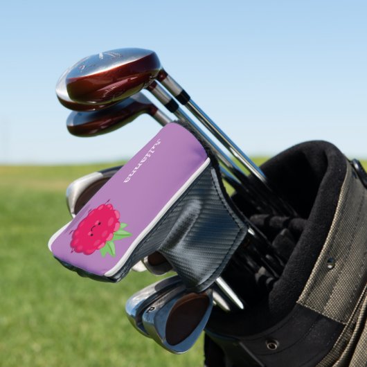 Cute happy raspberry cartoon illustratie golfheadcover (Insitu)
