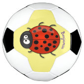 Cute happy red ladybug cartoon afbeelding voetbal (Gedraaid)