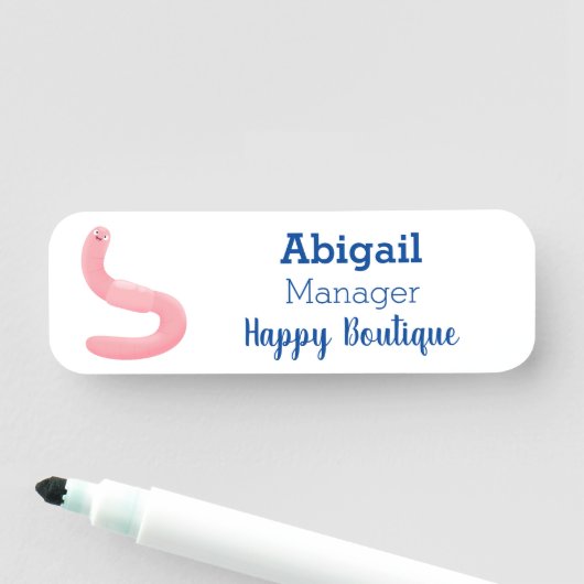 Cute happy roze regenworm cartoon naamplaatje (In situ)