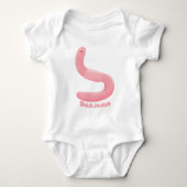 Cute happy roze regenworm cartoon romper (Voorkant)