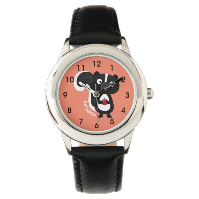 Cute happy skunk cartoon illustratie horloge (Voorkant)