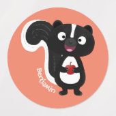 Cute happy skunk cartoon illustratie labels (Design 2)