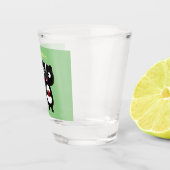 Cute happy skunk cartoon illustratie shot glas (Rechts)