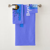 Cute happy springing pinguin cartoon illustratie bad handdoek (Insitu)