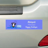 Cute happy springing pinguin cartoon illustratie bumpersticker (Op auto)
