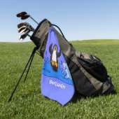 Cute happy springing pinguin cartoon illustratie golfhanddoek (Groen)