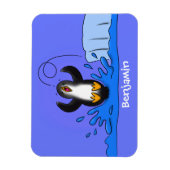 Cute happy springing pinguin cartoon illustratie magneet (Verticaal)