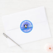 Cute happy springing pinguin cartoon illustratie ronde sticker (Envelop)
