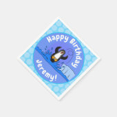 Cute happy springing pinguin cartoon illustratie servet (Hoek)