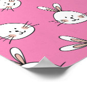 Cute Happy White Paaster Bunny op Roze Poster (Hoek)