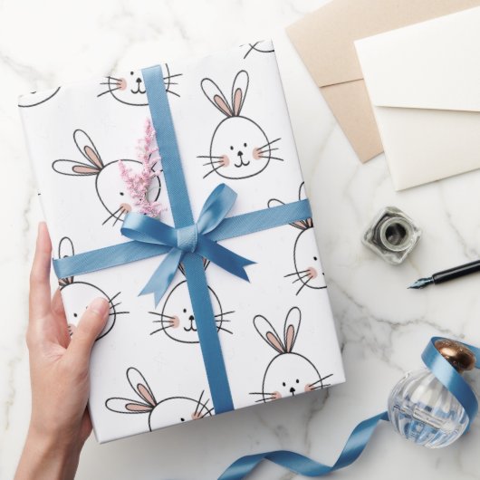 Cute Happy White Paaster Bunny Pattern Cadeaupapier (Geschenken)