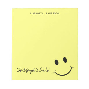 Cute Happy Yellow Face Smile Gepersonaliseerd Notitieblok