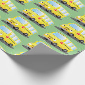Cute happy yellow school bus cartoon cadeaupapier (Hoek)