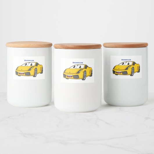 Cute happy yellow sport car cartoon voedselcontainer etiket (Flessen)