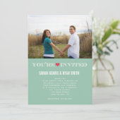 Cute Heart Green Red Wedding Foto-uitnodigingen Kaart (Staand voorkant)