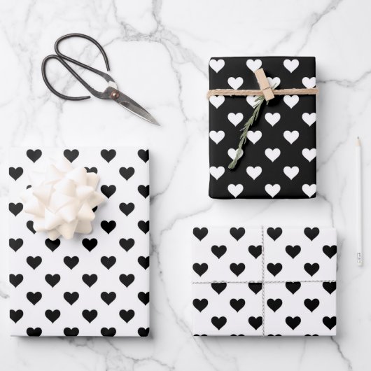 Cute Hearts Pattern Black and White Inpakpapier Vel (Voorkant)
