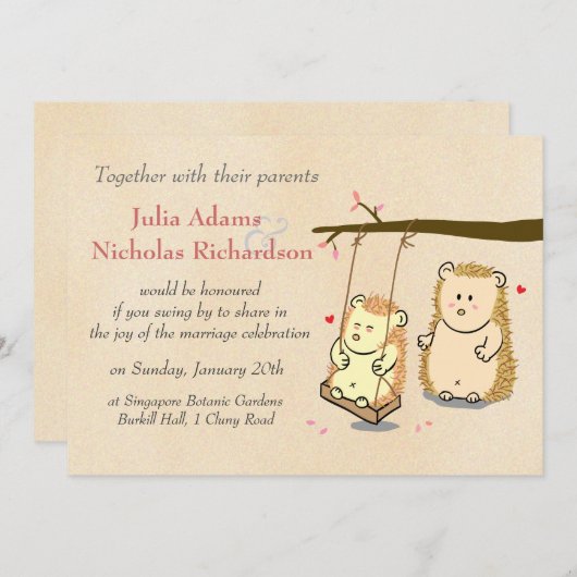 Cute Hedegel Couple on Tree Swing Wedding Kaart (Voorkant / Achterkant)