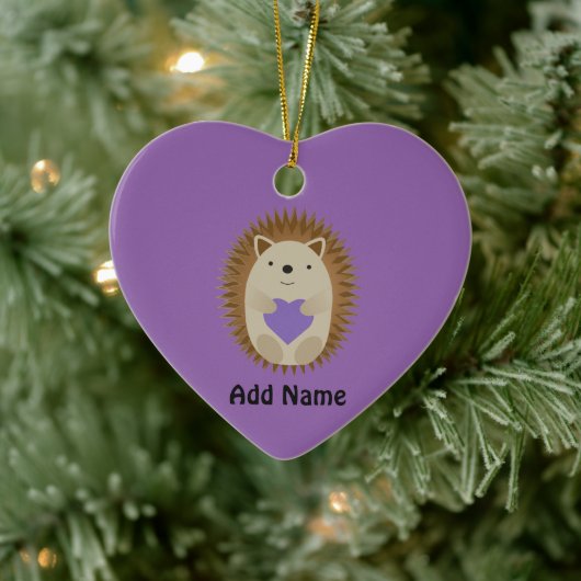 Cute Hedegel Holidng a Paars Heart Keramisch Ornament (Boom)
