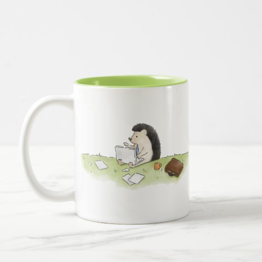 Cute Hedgel Animal met computer Double-Sided Tweekleurige Koffiemok (Links)