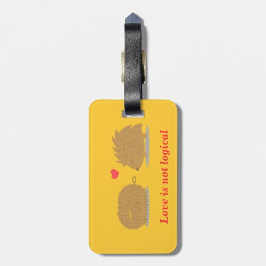 Cute Hedgel vindt liefde in een schrobber Bagagelabel (Achterkant verticaal)