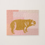Cute Hippo Illustration in Pink and Gold Legpuzzel<br><div class="desc">Een schattige hippo-blokafdruk in mosterdgeel op een  roze patchwork-achtergrond. Klik op Aanpassen om tekst of afbeeldingen toe te voegen. Neem contact met me op met vragen of verzoeken.</div>