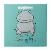 Cute hippo springende cartoon illustratie tegeltje (Voorkant)
