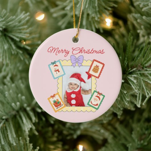 Cute Holiday Keepsake with Festive Pastel Frames  Keramisch Ornament (Boom)